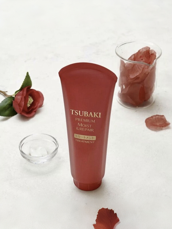 TSUBAKI Premium Moist & Repair - Зволожуюча маска для волосся, 160g
